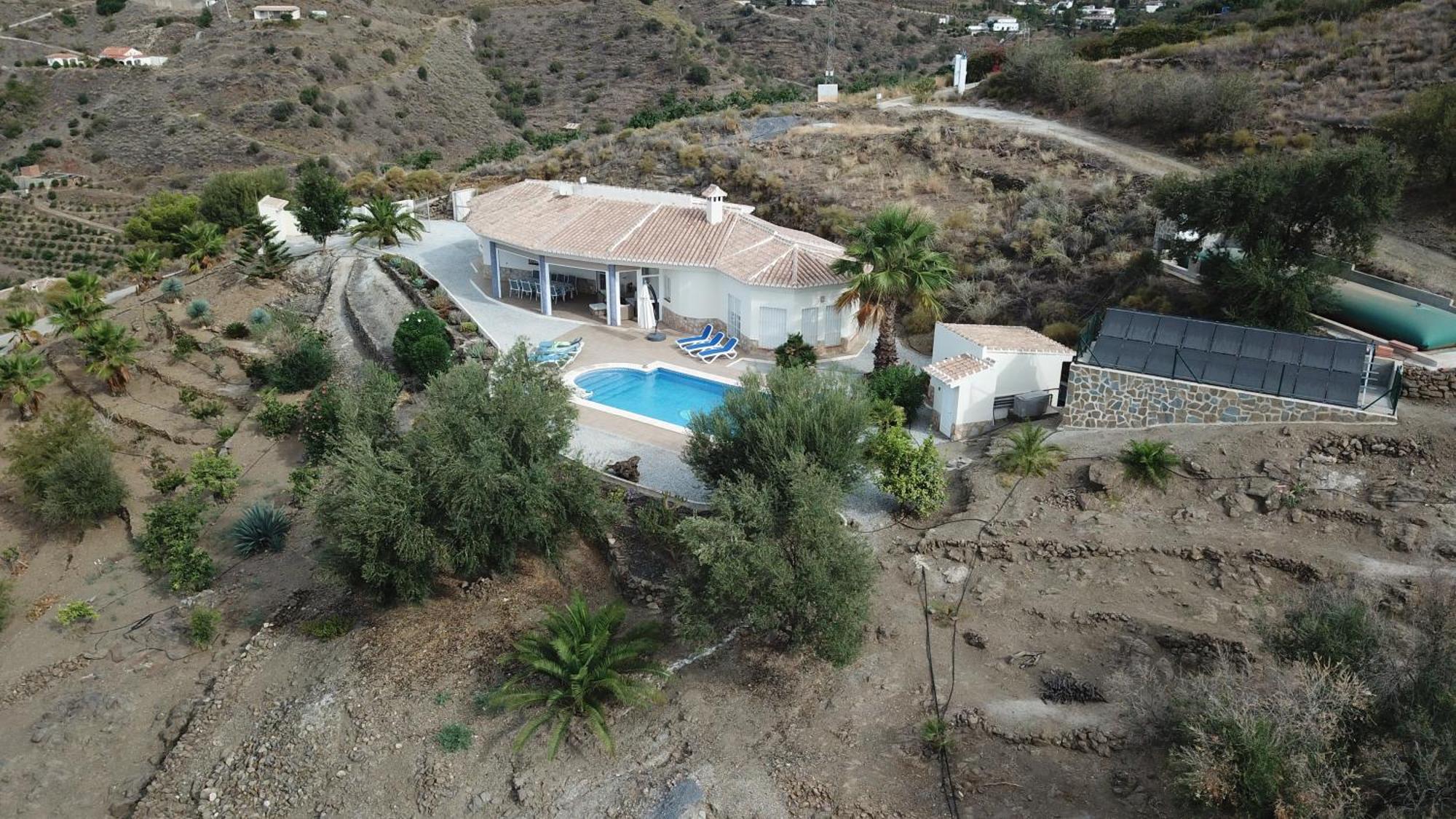 Villa Camakini With Heated Pool And Sea View Arenas  Exterior photo