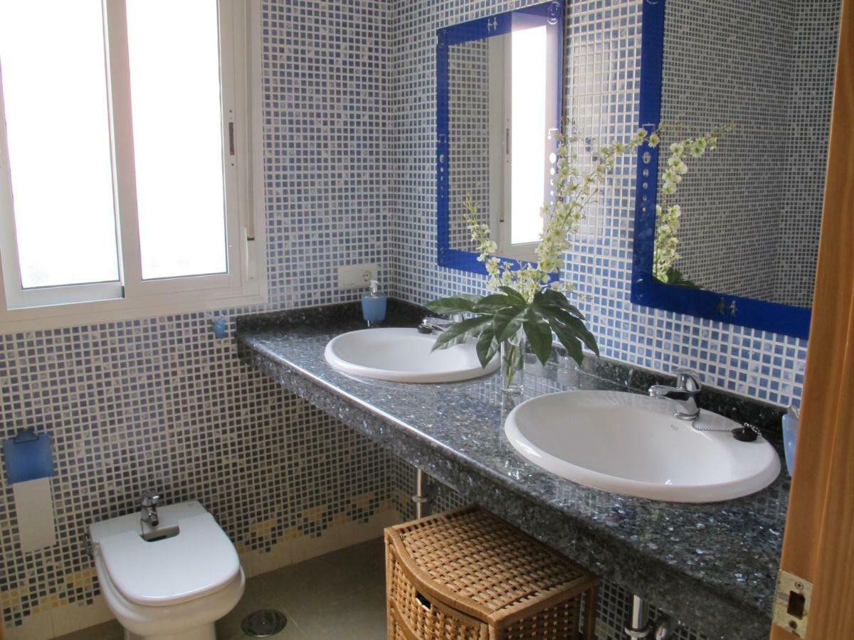 Villa Camakini With Heated Pool And Sea View Arenas  Exterior photo