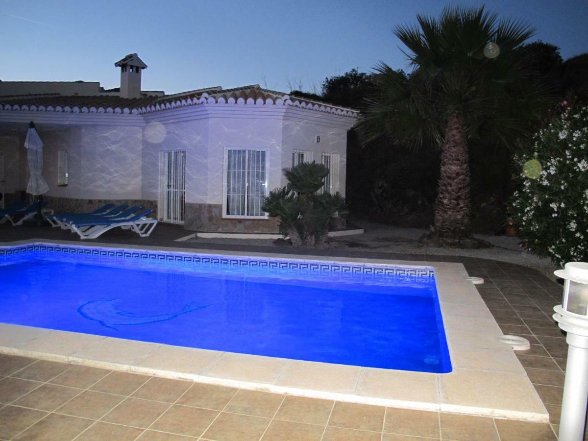 Villa Camakini With Heated Pool And Sea View Arenas  Exterior photo