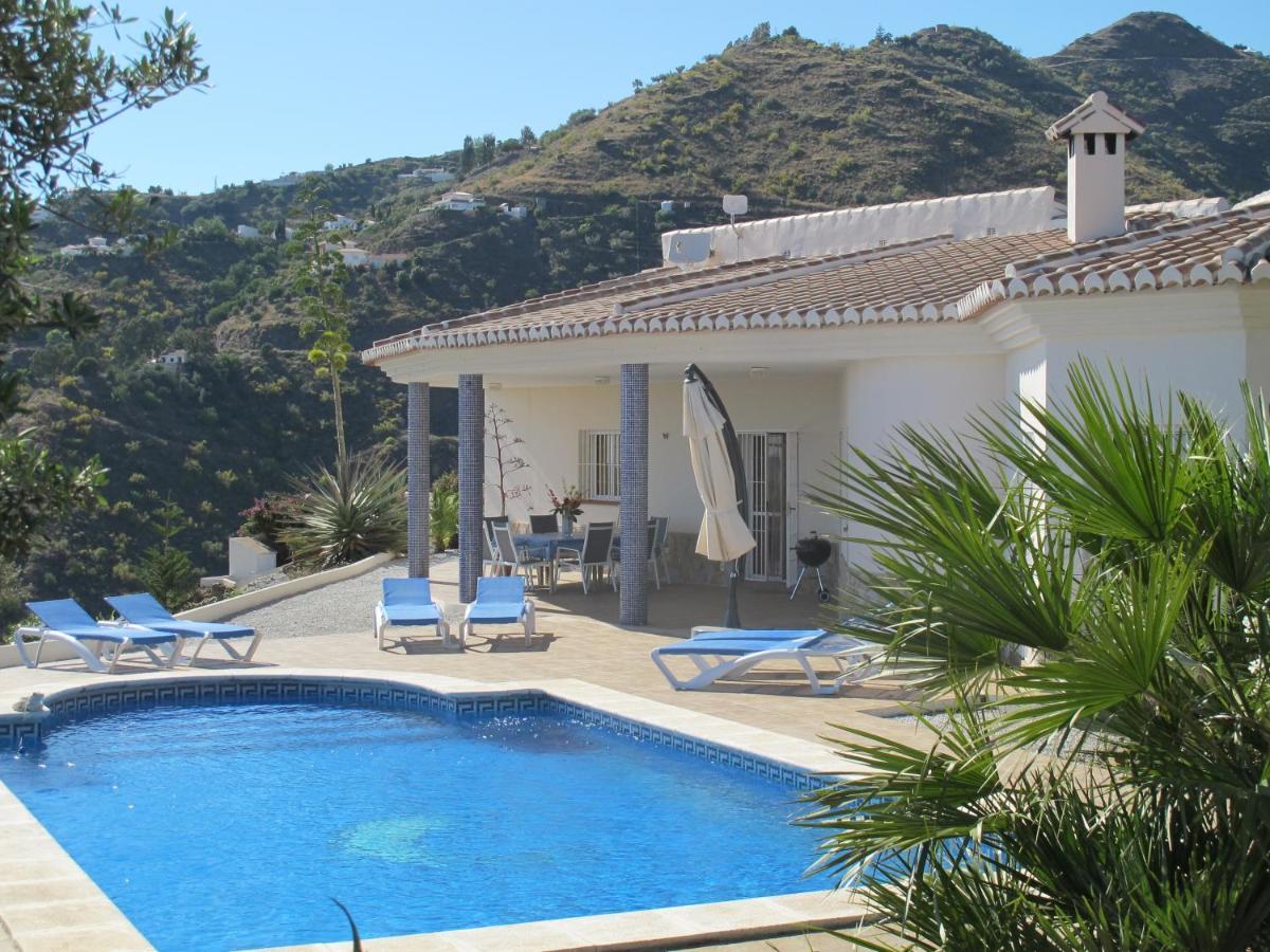Villa Camakini With Heated Pool And Sea View Arenas  Exterior photo